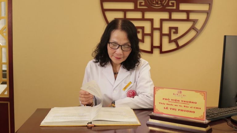 Thầy thuốc ưu tú,, Bác sĩ Lê Phương