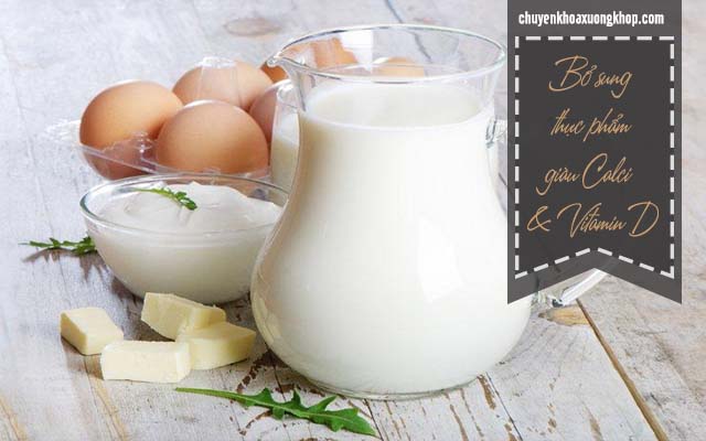 đau khớp cổ tay khi mang thai nên bổ sung trứng sữa