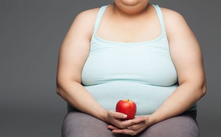 Thừa cân, béo phì, ăn uống không kiểm soát cũng là nguyên nhân gây thoát vị đĩa đệm