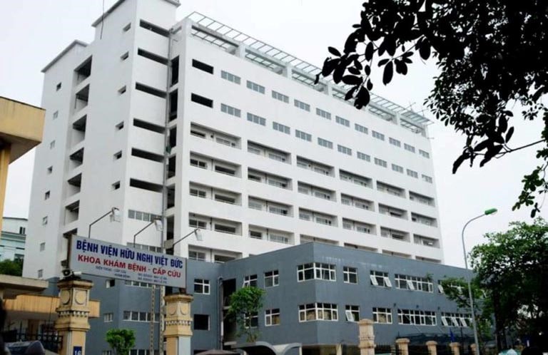 Bệnh viện Hữu Nghị Việt Đức được nhiều bệnh nhân tìm đến thăm khám khi bị viêm đau xương khớp